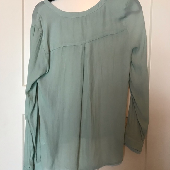 Forever 21 button up blouse - Picture 2 of 4